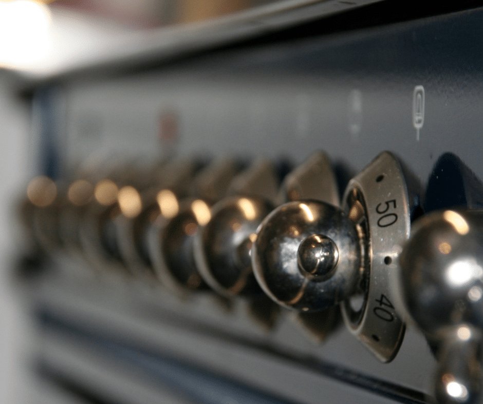 How to Make Oven Cleaning a Breeze
