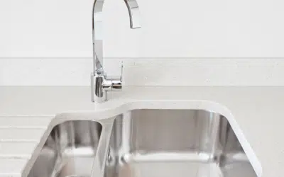 How to Polish a Stainless Steel Sink With Flour