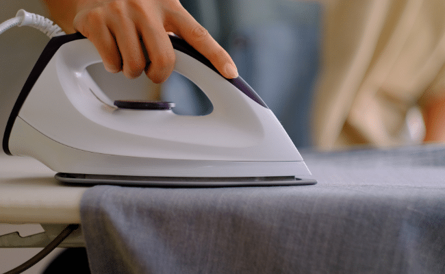 how to clean a burnt iron