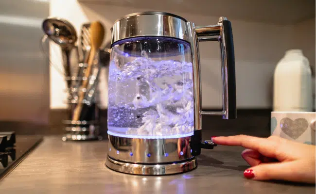 How to Clean a Kettle
