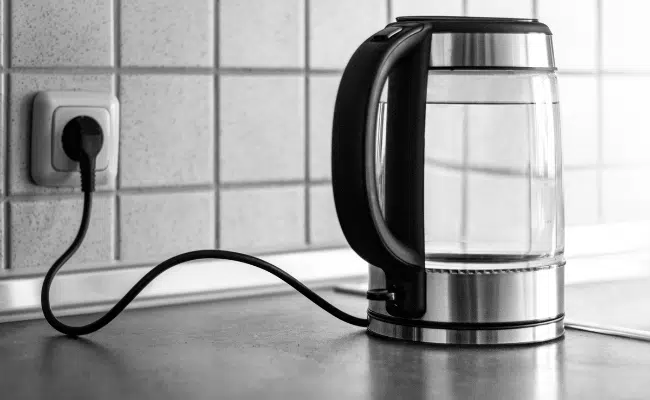 how to clean a kettle
