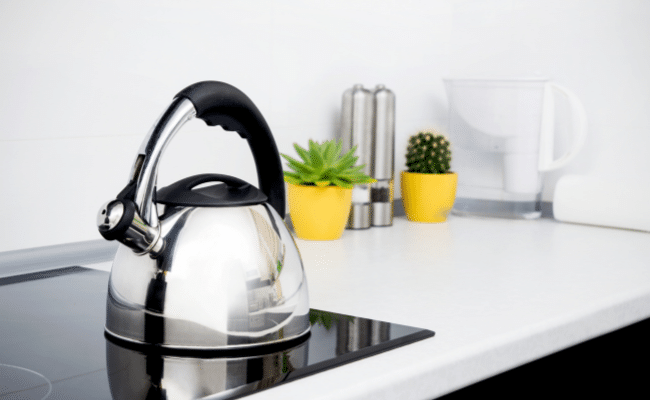 how to clean a kettle