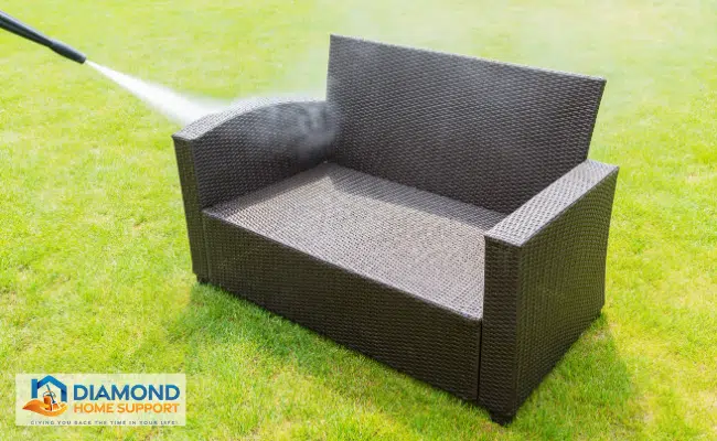 5 Tips For Cleaning Your Outdoor Furniture