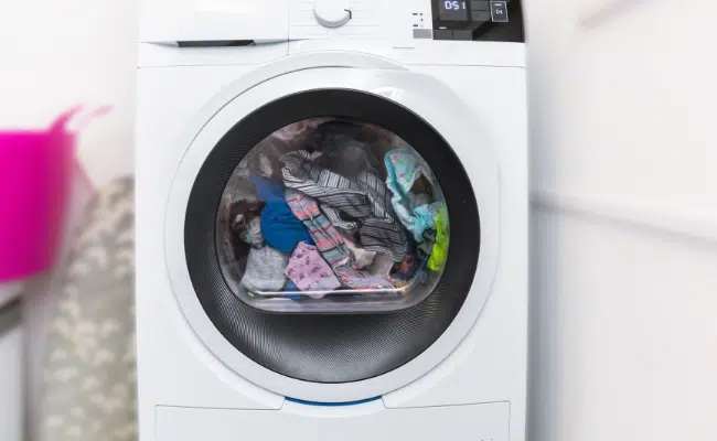 should you wash your clothes inside out